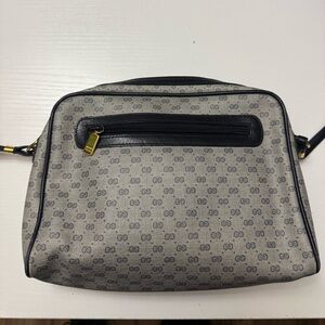 Vintage Gucci Gray and Black Crossbody Bag with coin purse and CC wallet